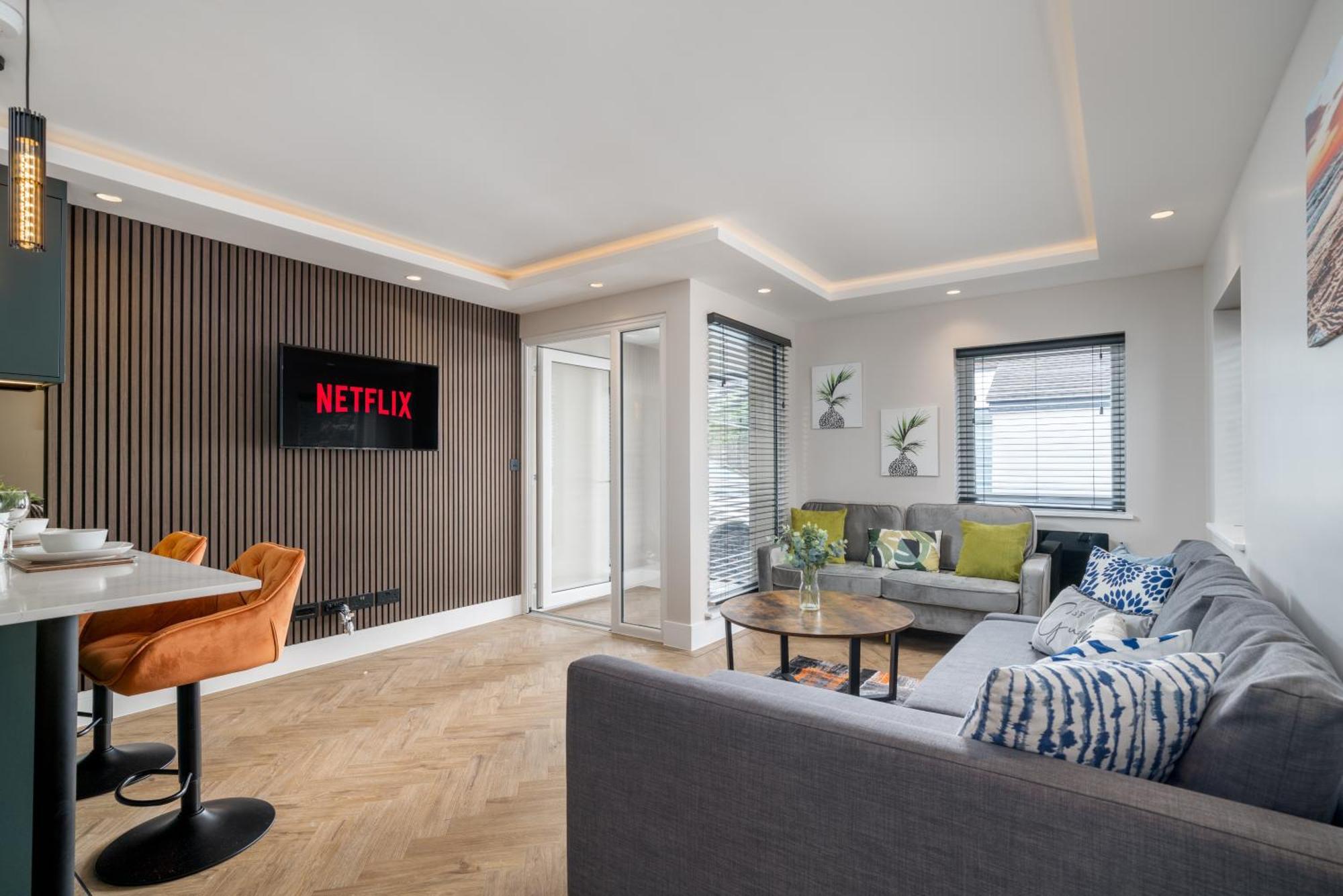 Skyvillion - Cozy Large 4 & 1 Bed Apartments In London Enfield, Mins To Tube Station, Free Wi-Fi Esterno foto